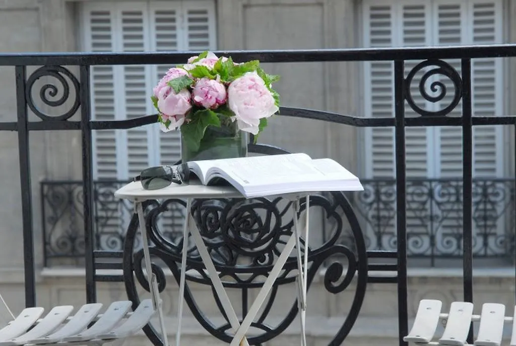Hotell Le General 4*